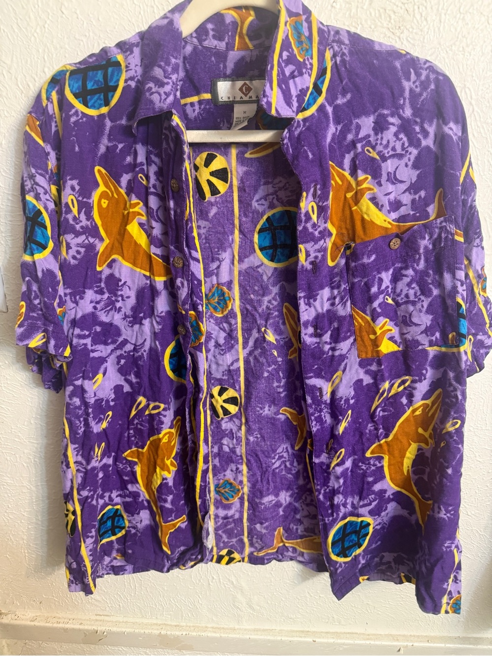 Retro 80s Chiamare Vibrant Purple Dolphin Print Button-Up Shirt